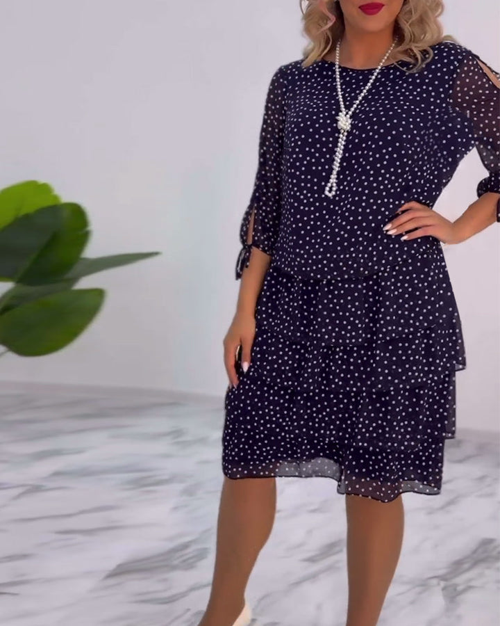 Stilla | Elegant Polkaprikket Kjole