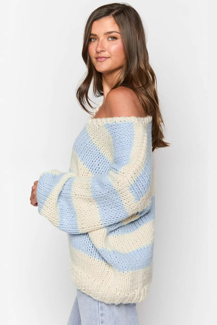 Stilla | Cozy Off-The-Shoulder Striped Knit Sweater til Efterårs Lag