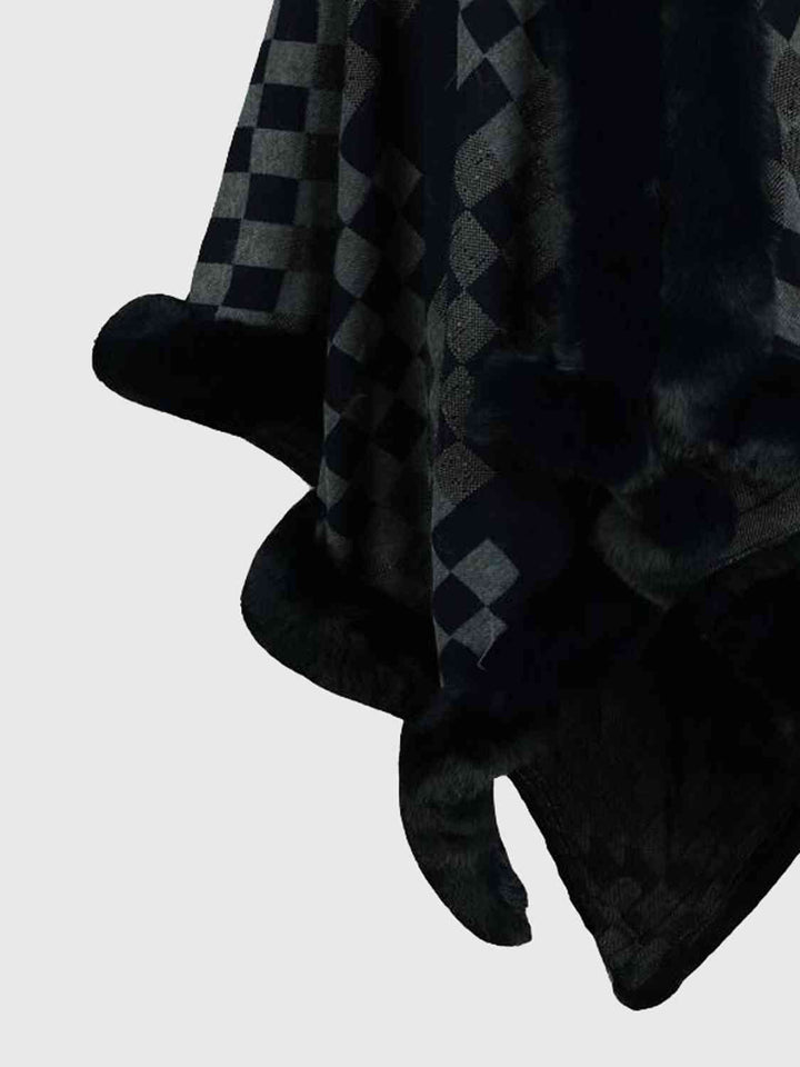 Stilla | Faux Fur Trim Poncho