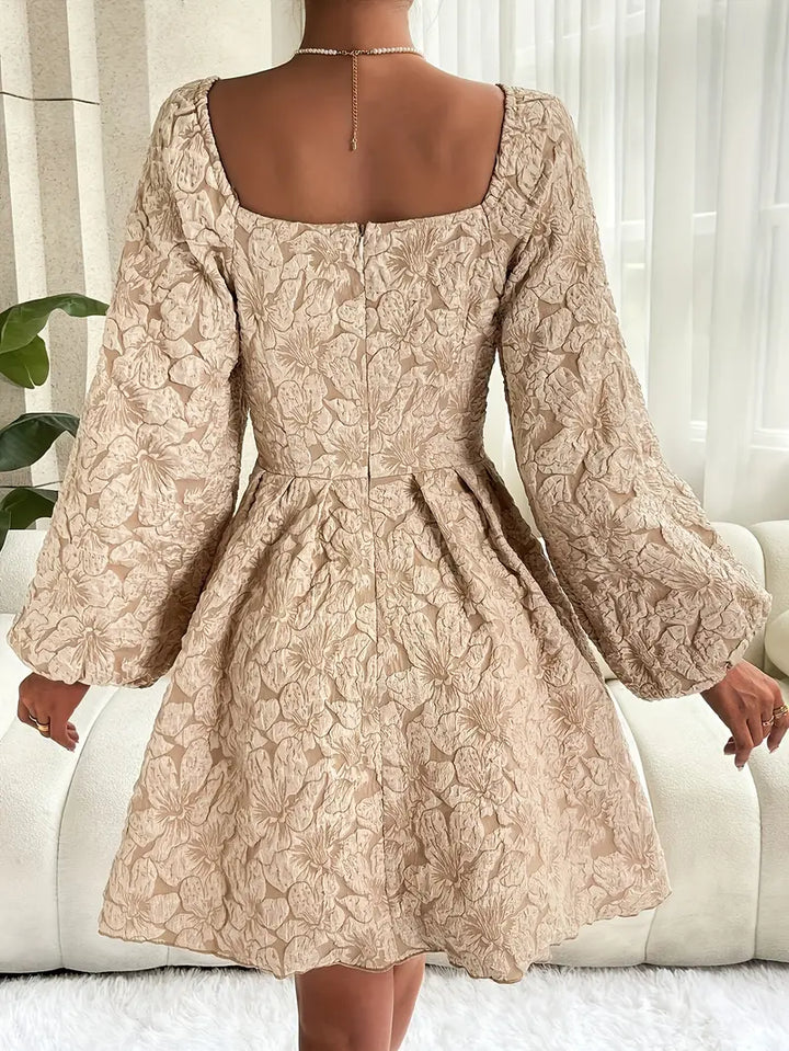 Stilla | Kjole Med Puffærmer Og Floral Broderi