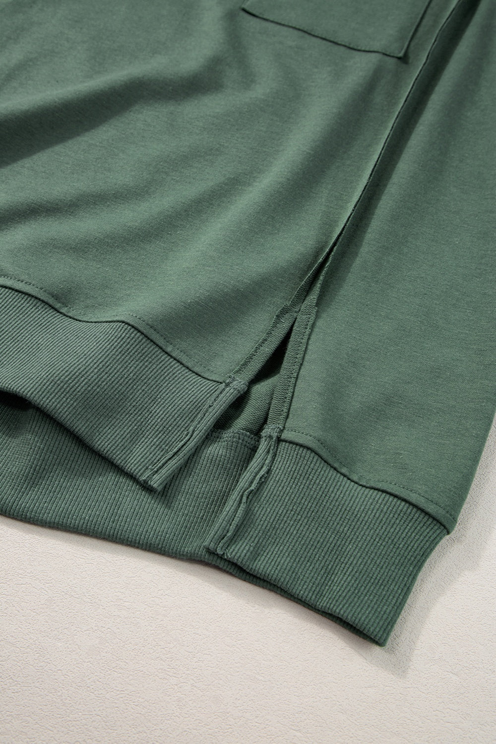 Stilla | V Hals Halv Ærme Slids T-Shirt