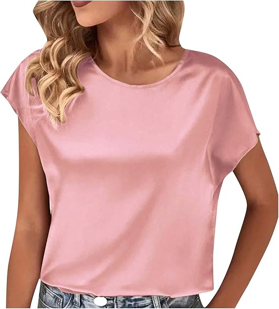 Dame Satin T-shirt med Elegant Vandfald-Udsnit og Enkle Detaljer Skovae