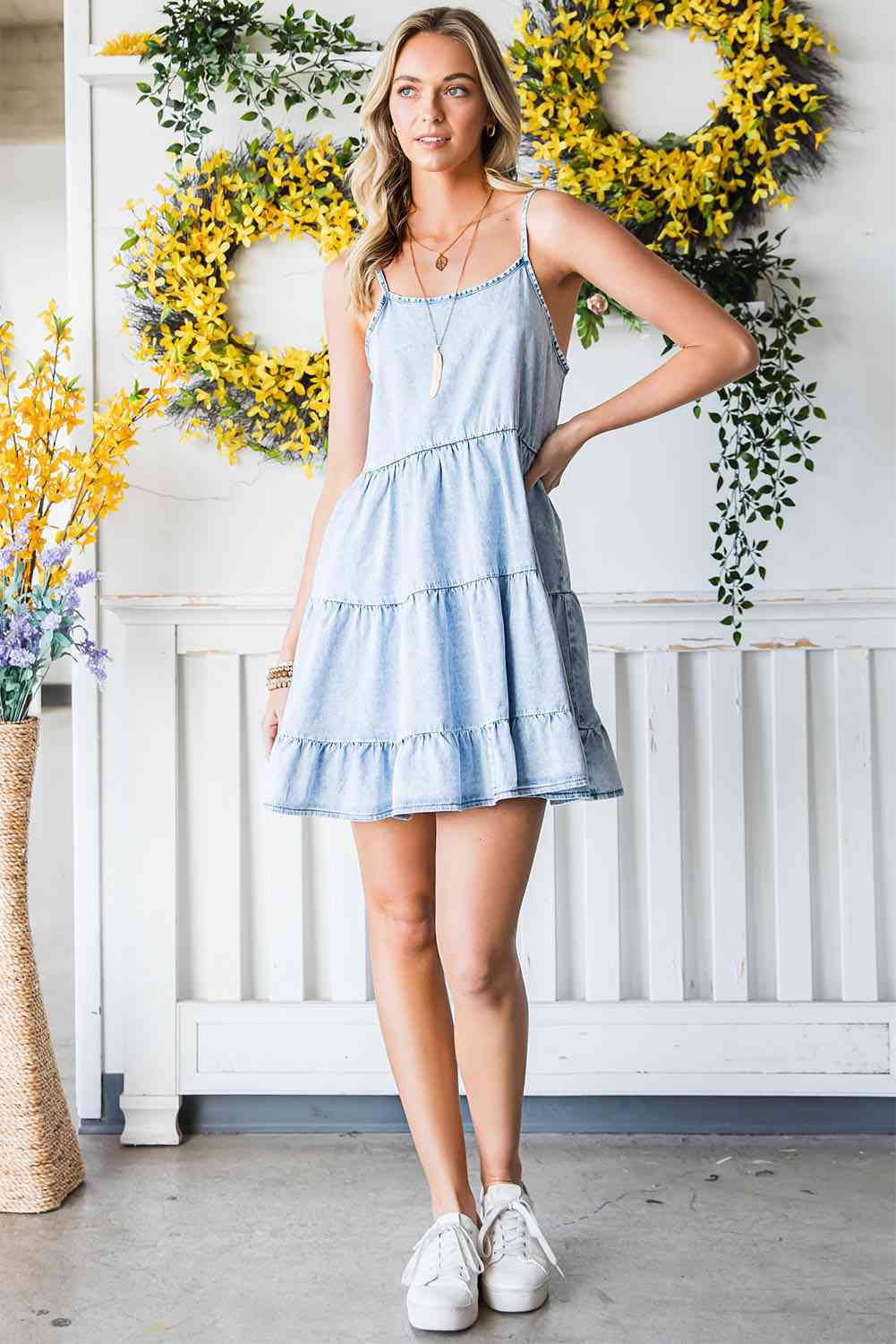Stilla | Strop Tiered Denim Kjole