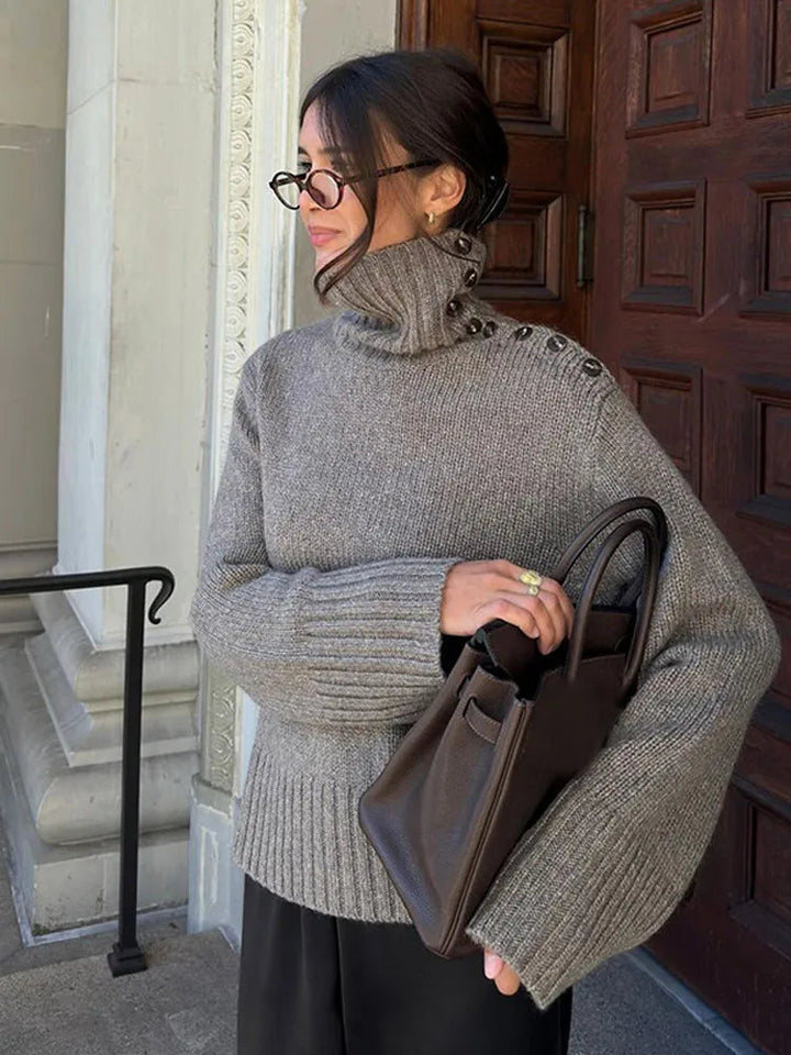 Stilla | Cozy Sweater med Knappet Ståkrave og Afslappet Pasform