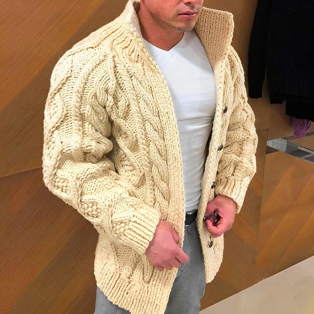 Stilla | Varm Strikket Cardigan Med Flettemønster