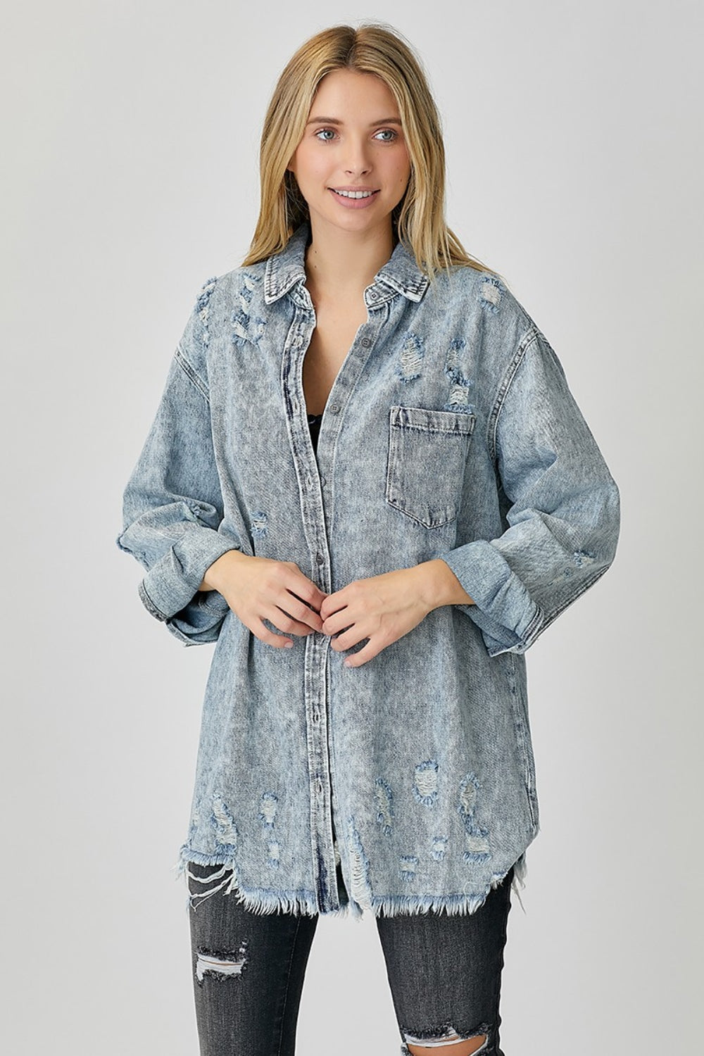 Stilla | Distressed Raw Hem Denim Skjorte