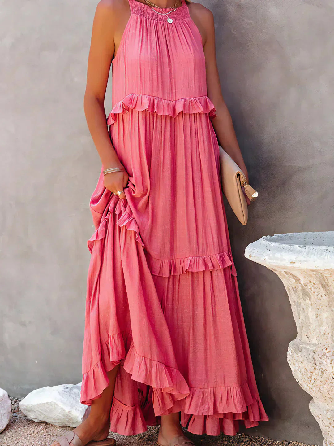 Stilla | Halter Ruffle Max Kjole