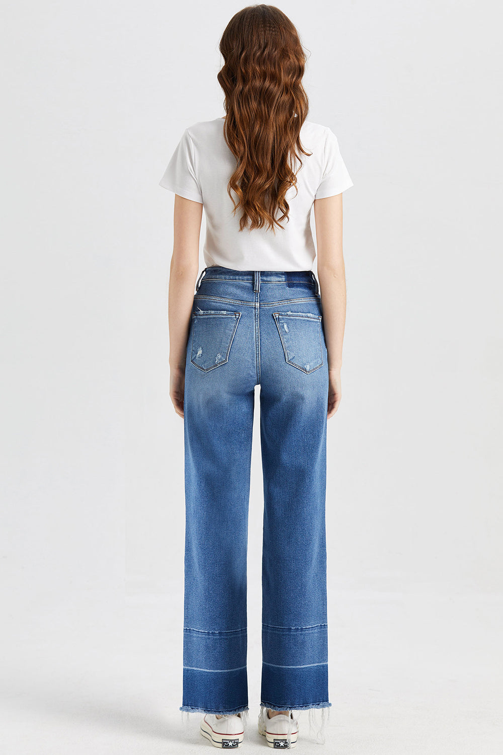 Stilla | Full Size Høj Talje Kattev Whisker Bred Skinds Jeans