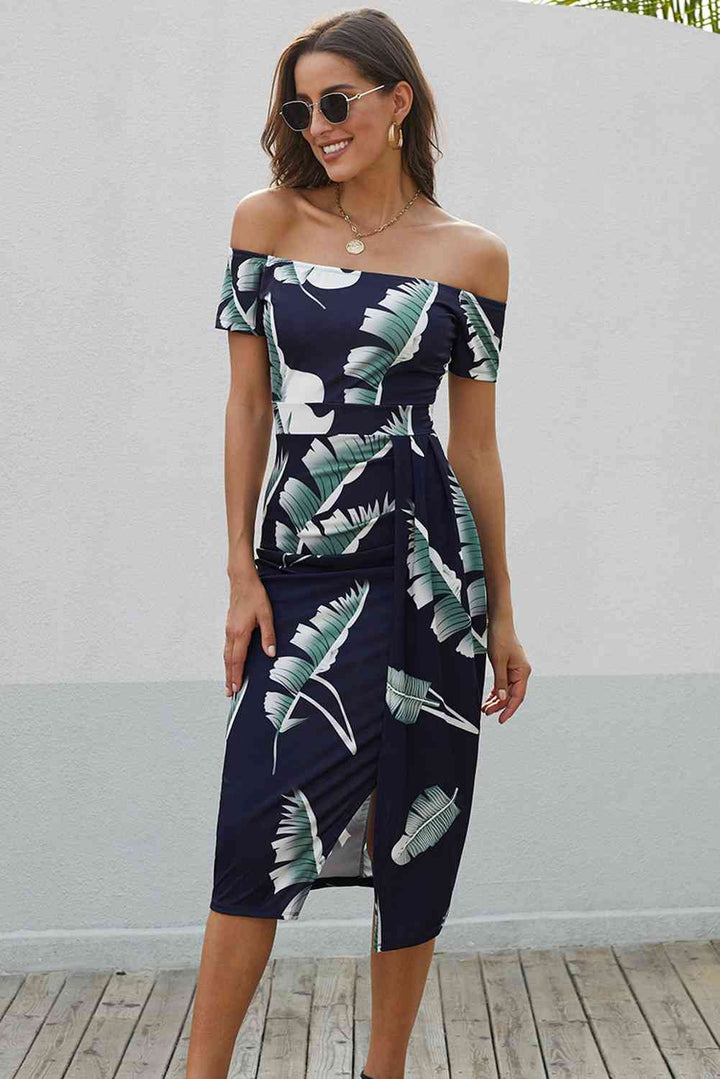 Stilla | Off-shoulder Split Kjole