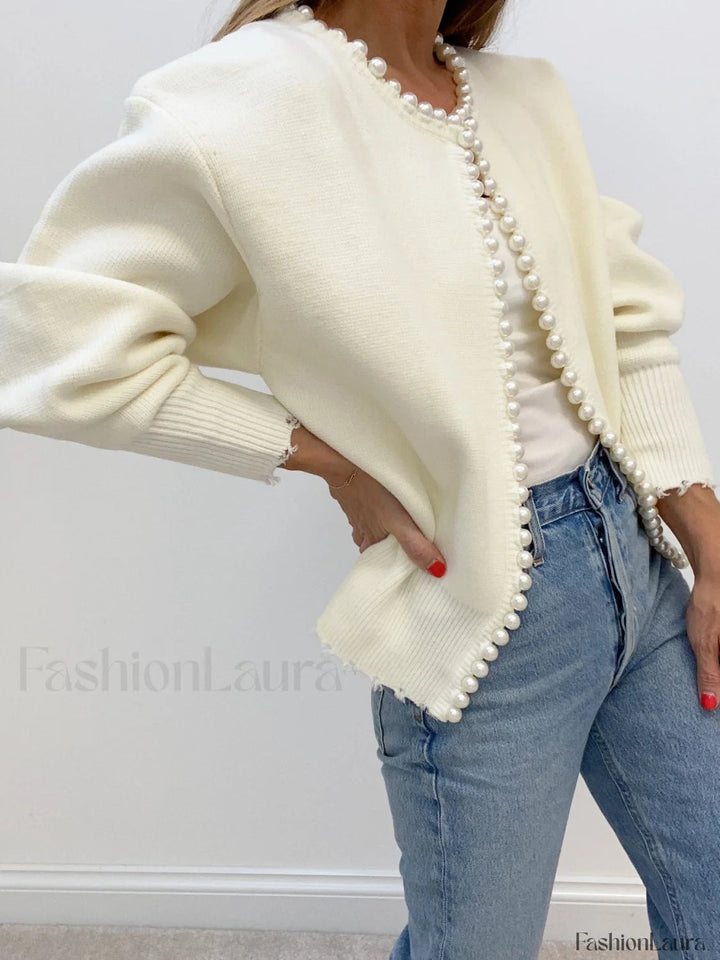 Stilla | Strik Cardigan med Perle Dekorationer og Flosset Kant