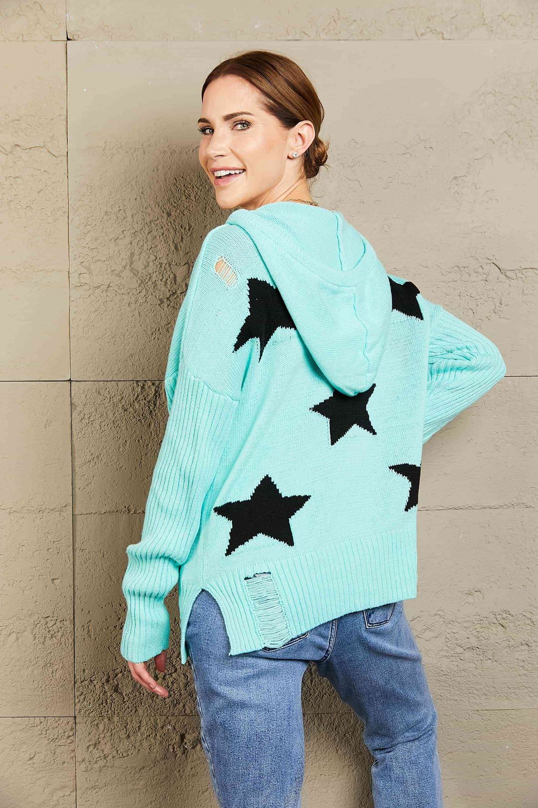 Stilla | Right Star Distressed Slit Hoodie Sweater