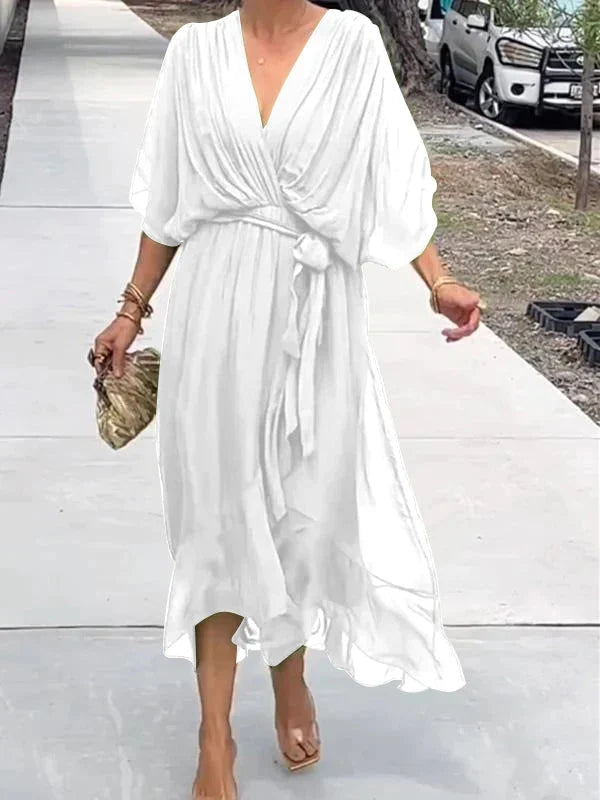 Stilla | Elegant chiffon-dress med V-hals