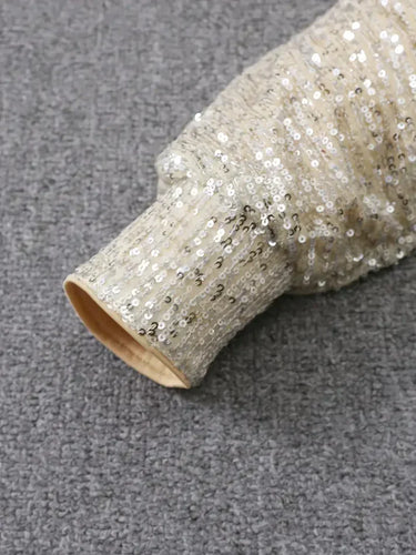 Stilla | Off-shoulder sequin mini kjole
