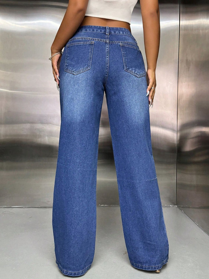 Stilla | Leg Jeans med Lommer