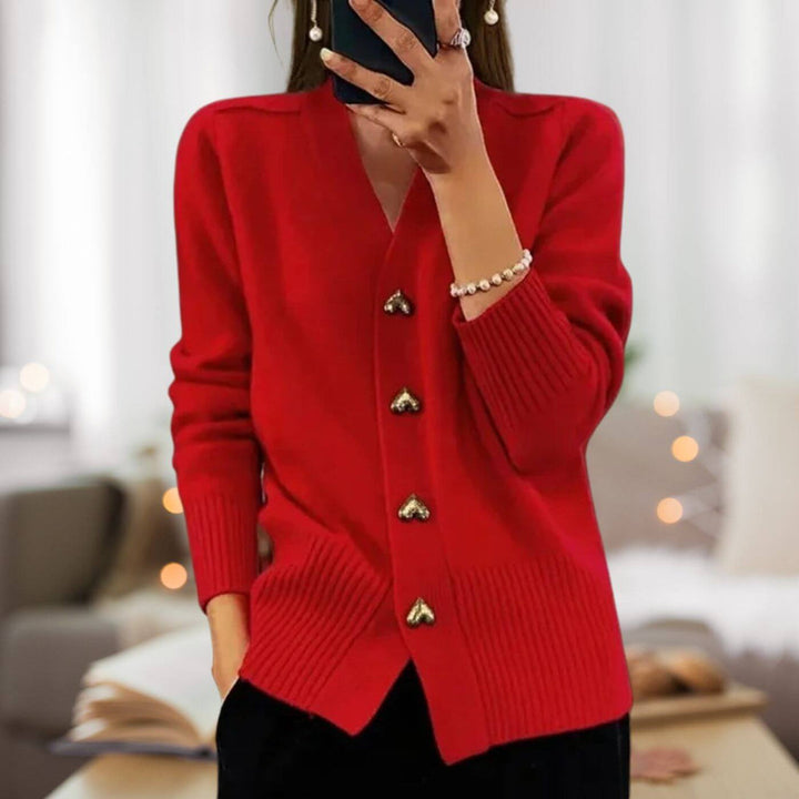 Stilla | Stilfuld Cardigan med Hjerteknap Detaljer