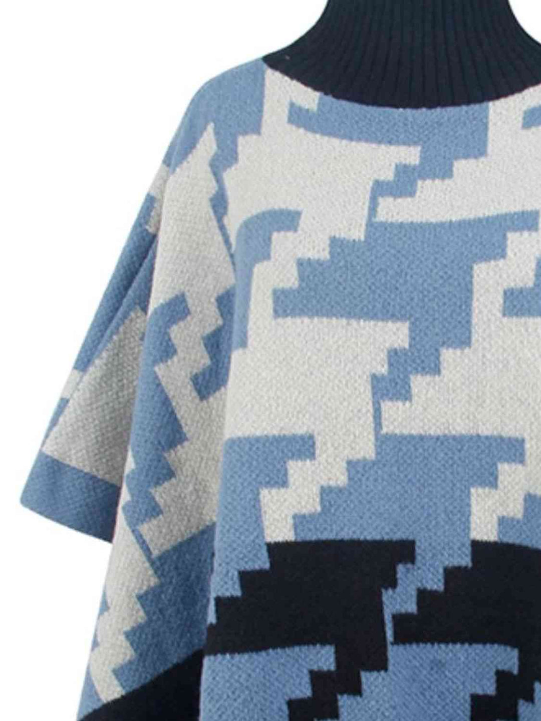 Stilla | Pom-pom Trim Poncho
