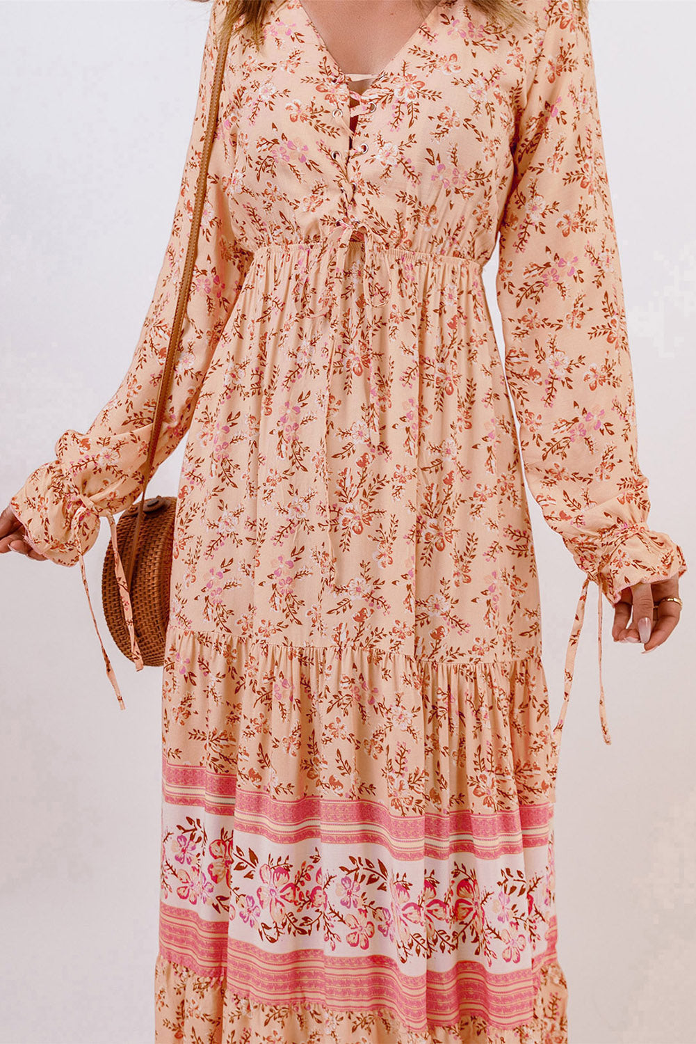 Stilla | Lace-Up Langærmet Maxi Kjole