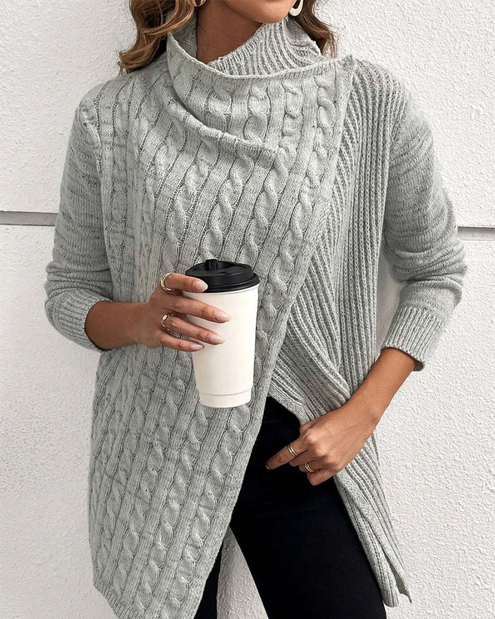 Stilla | Lækker ensfarvet sweater med slids