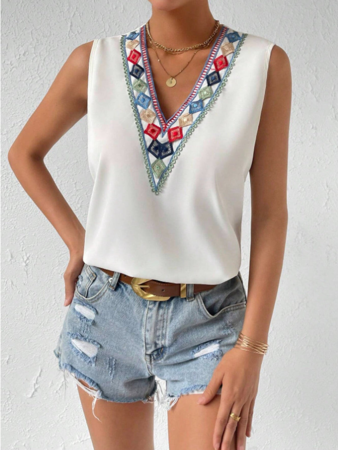 Stilla | Geometrisk V-hals tank