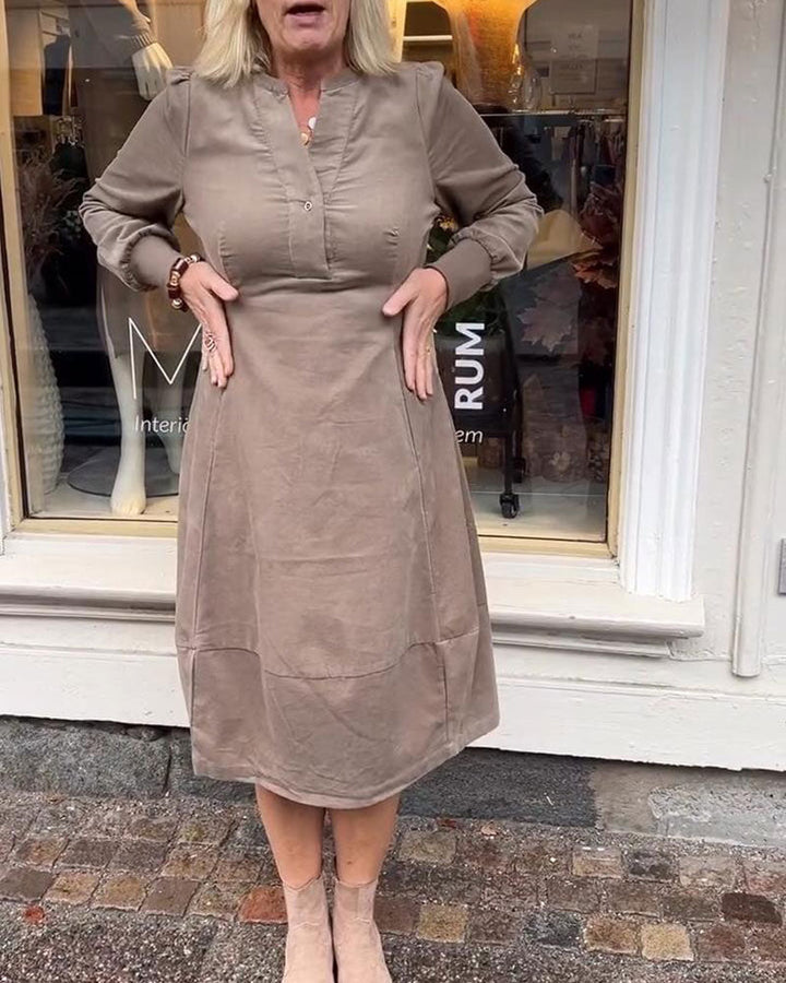 Stilla | Retro kjole med lange ærmer