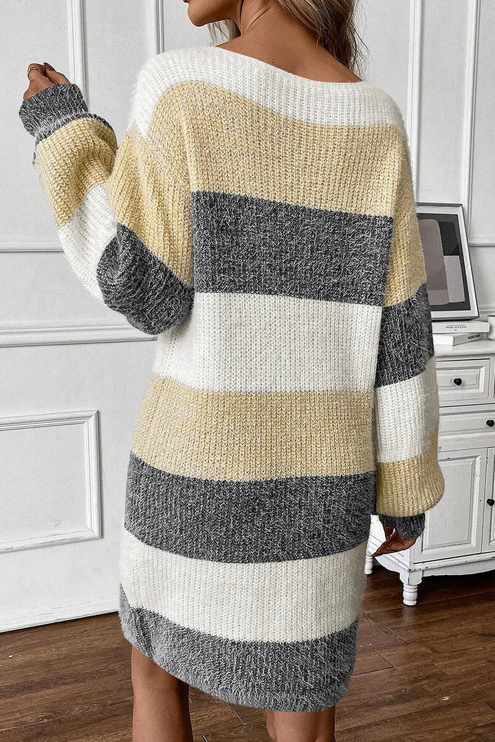 Stilla | Moderne og afslappet skåret sweater