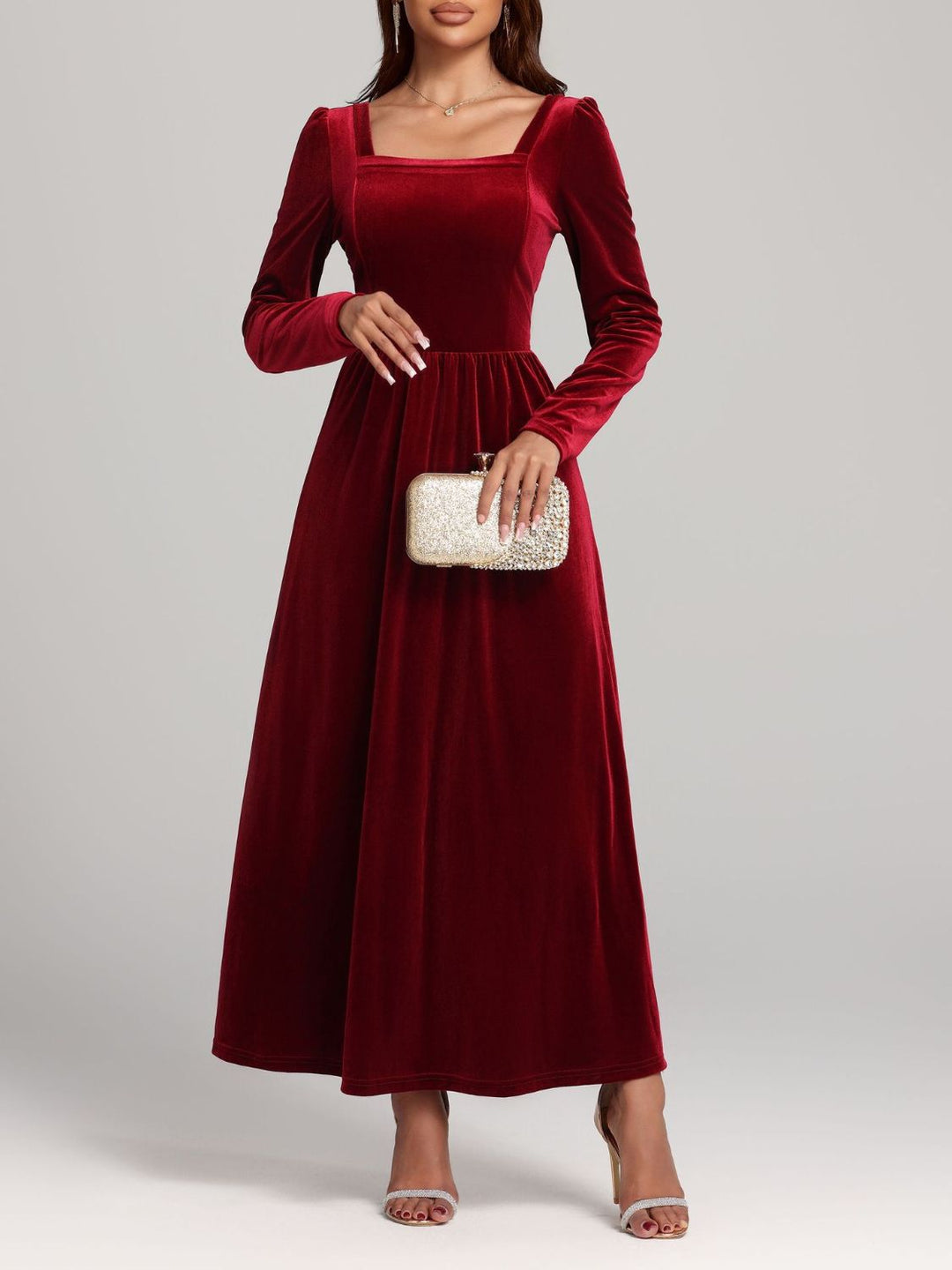 Stilla | Square Neck Langærmet Kjole