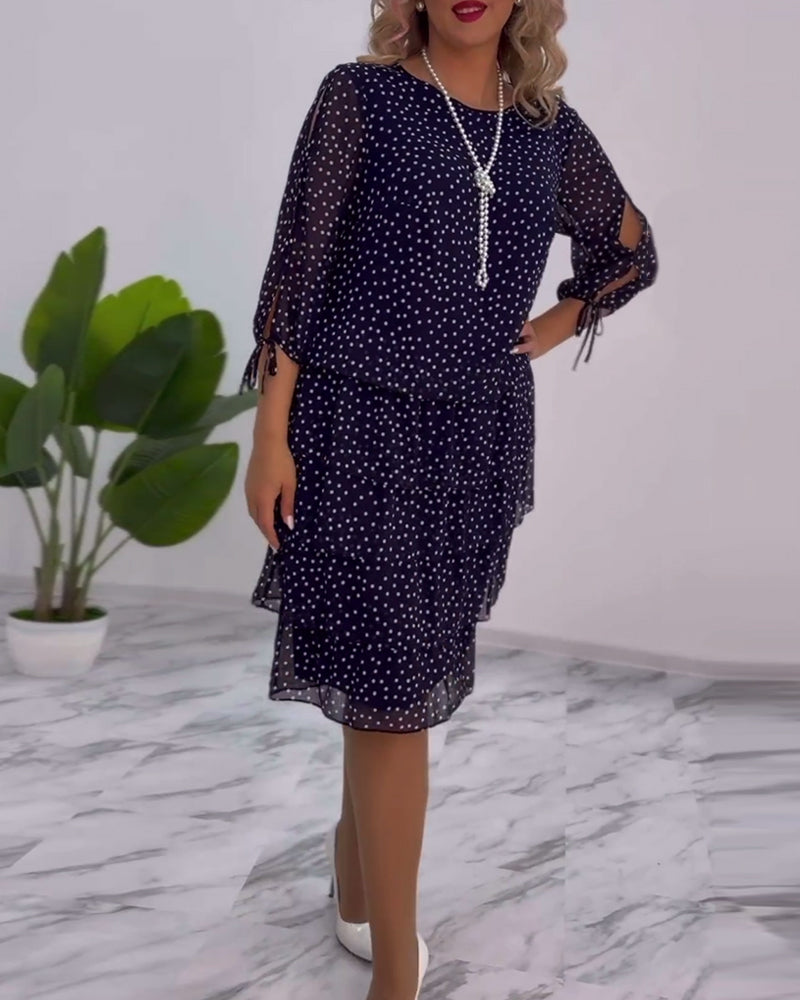 Stilla | Elegant Polkaprikket Kjole