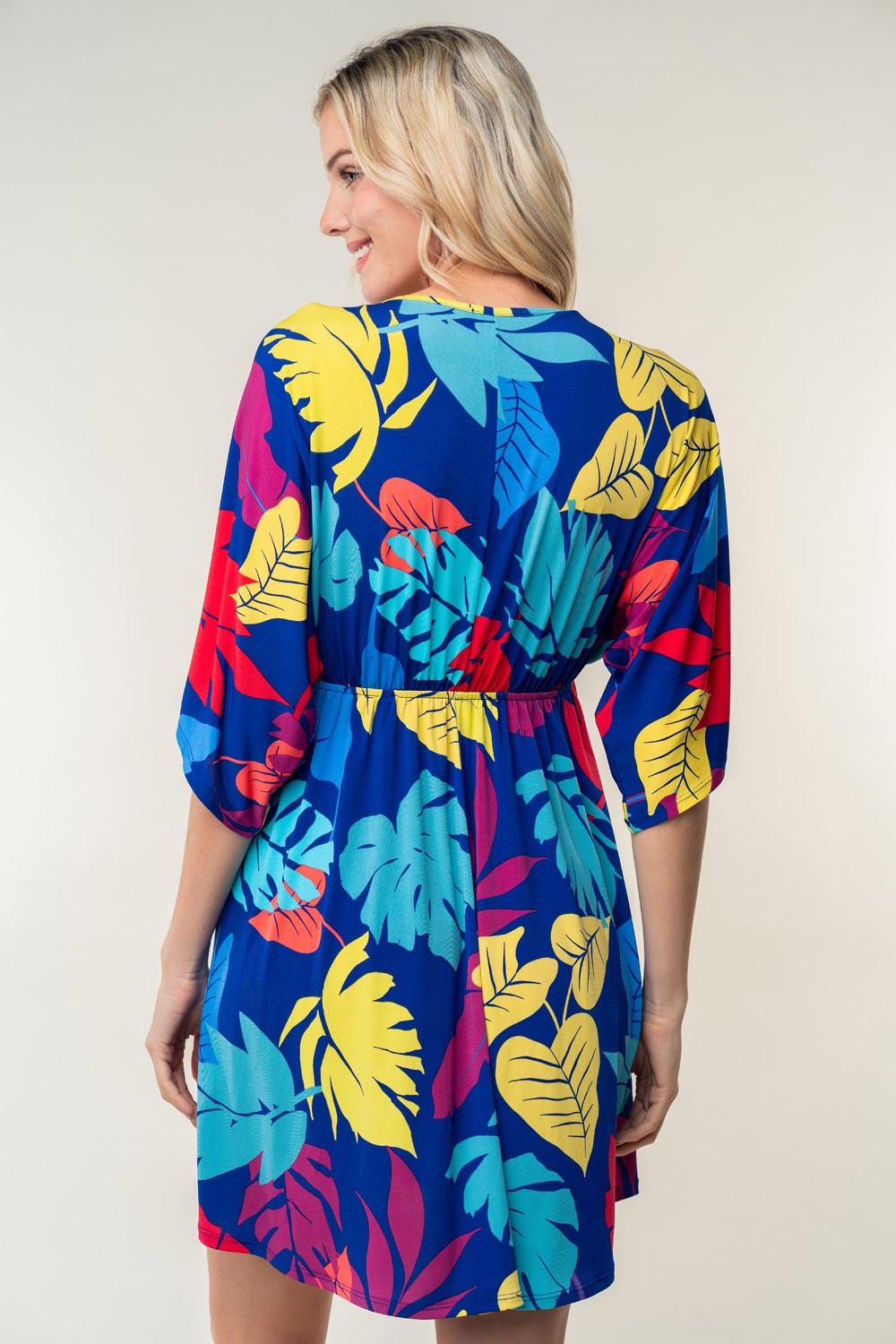 Stilla | Birch Full Size Printed V-hals Mini Kjole