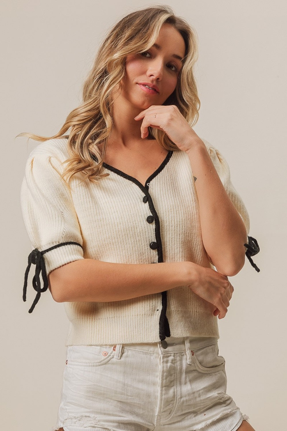 Stilla | Kontrast Kant Knap Cardigan