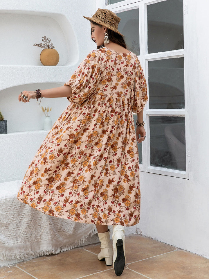 Stilla | Plus Size Printed Tie Neck Half Sleeve Midi Dress