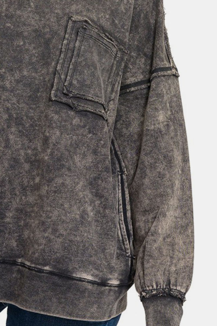 Stilla | Sweatshirt med synlige sømme, rund halsudskæring og faldende skuldre