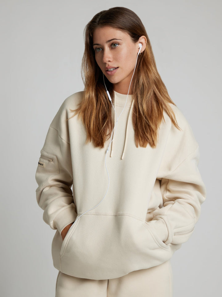 Stilla | Cozy Travel Hoodie med Flytilstand Grafisk