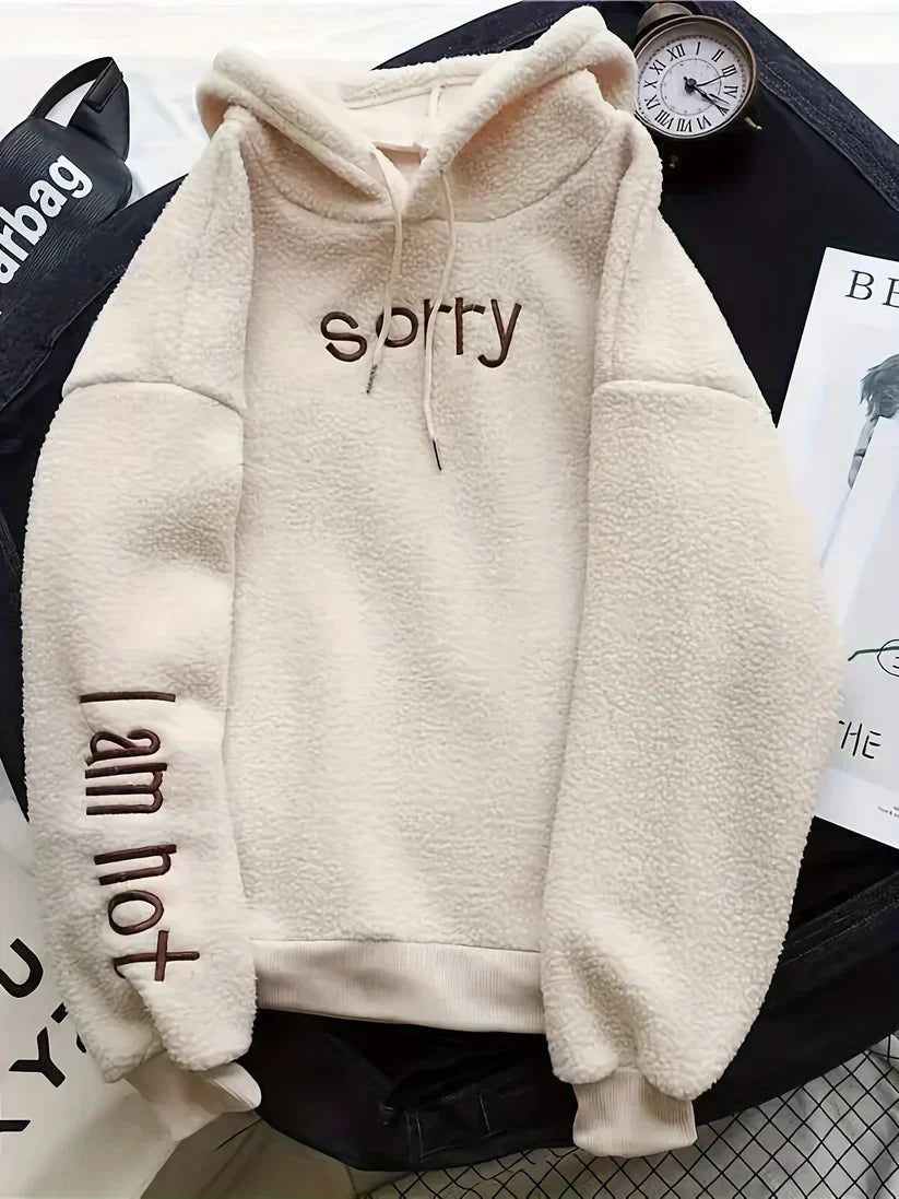 Stilla | Fleece-hoodie til kvinder med print på bagsiden, perfekt til afslappede dage