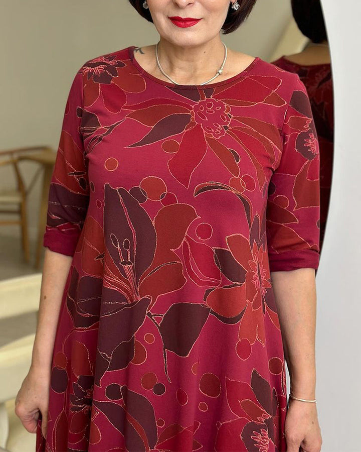 Stilla | Kjole med blomsterprint og rund halsudskæring