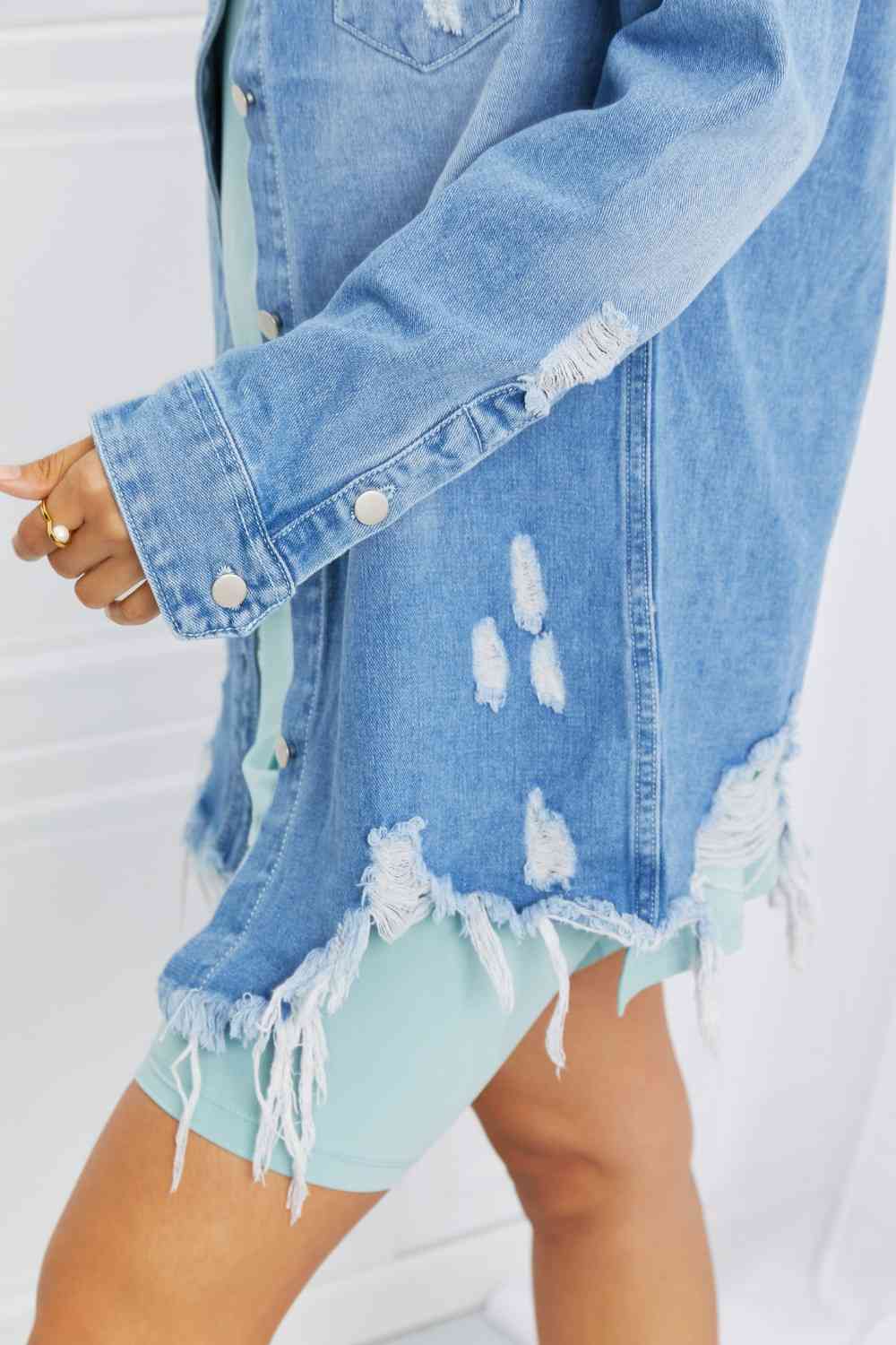 Stilla | Bazi Full Size Distressed Raw Hem Denim Jakke