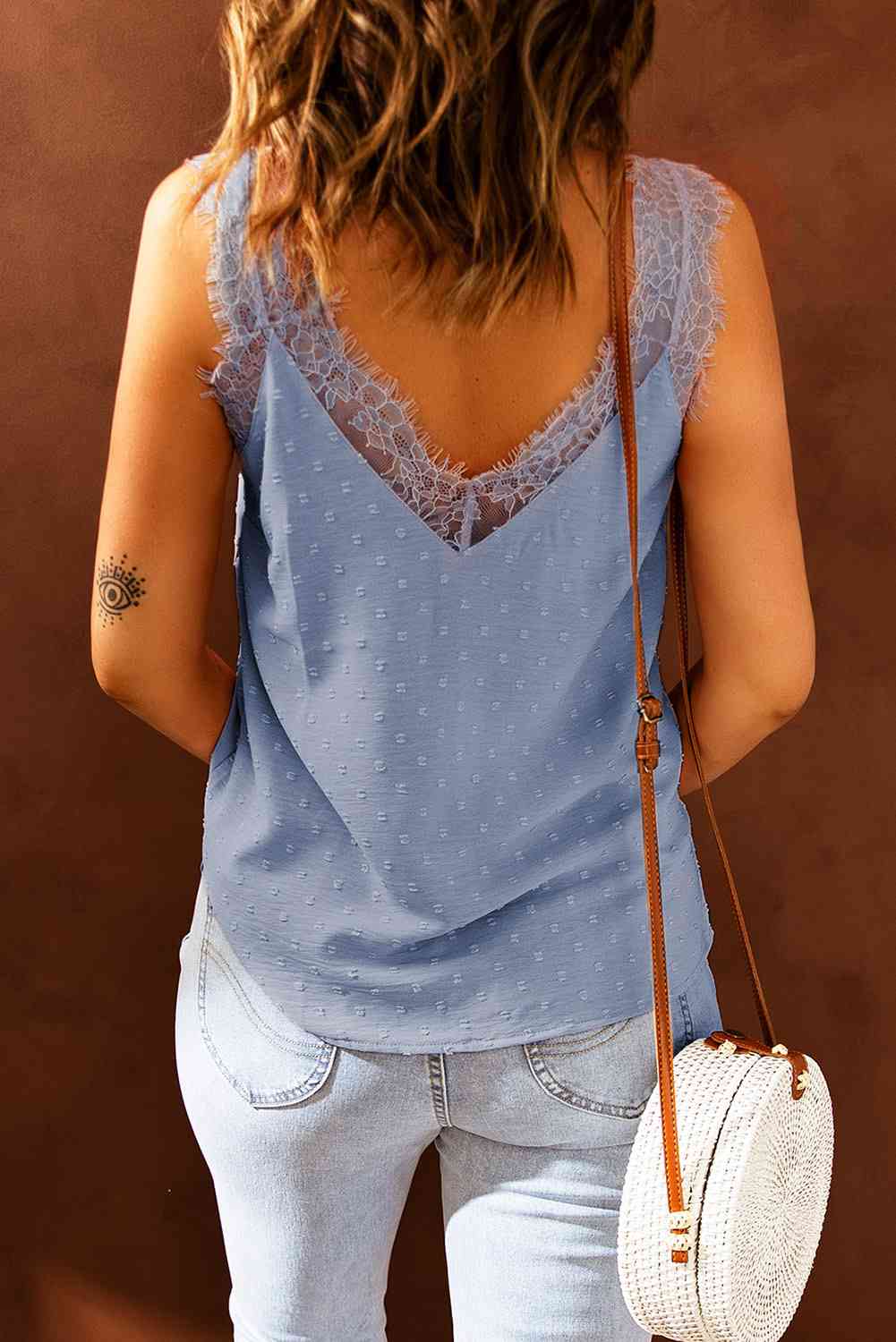 Stilla | Swiss Dot Blonde Kant Trim V-hals Tank
