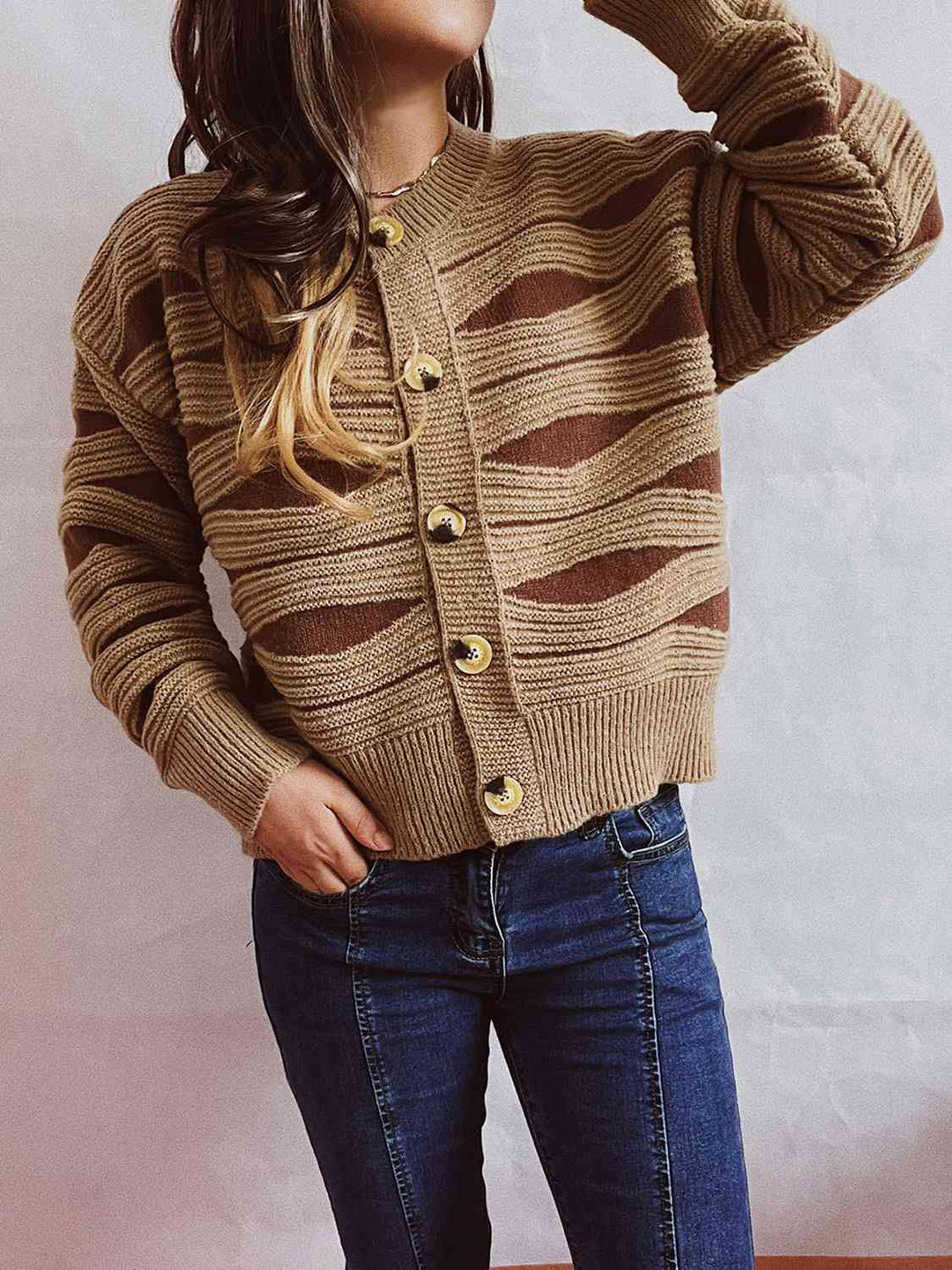 Stilla | Block Knap Front Cardigan