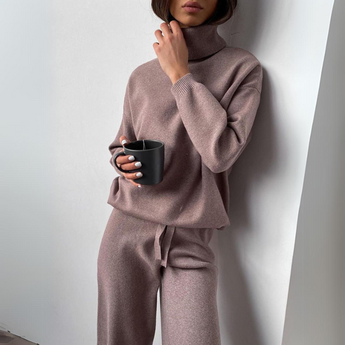 Stilla | Stilfuldt Ensemble Med Krammepullover