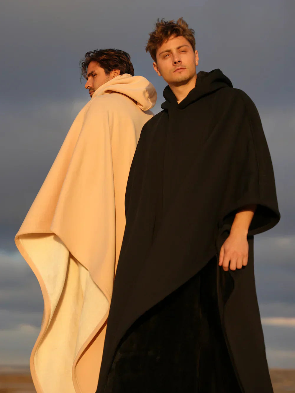 Stilla | Oversized Hoodie-Tæppe - Afslapnings-Hættepullover til Velvære og Relaxation