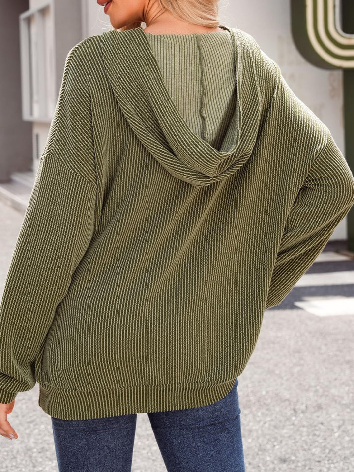 Stilla | Struktureret Sweatshirt Med Hætte Double Take Med Kængurulomme og Lange Ærmer