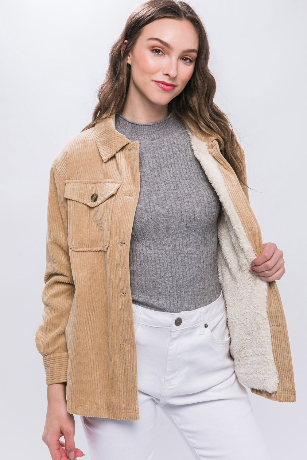 Stilla | Corduroy Jakke Love Tree Med Knapper og Sherpa Indvendig For