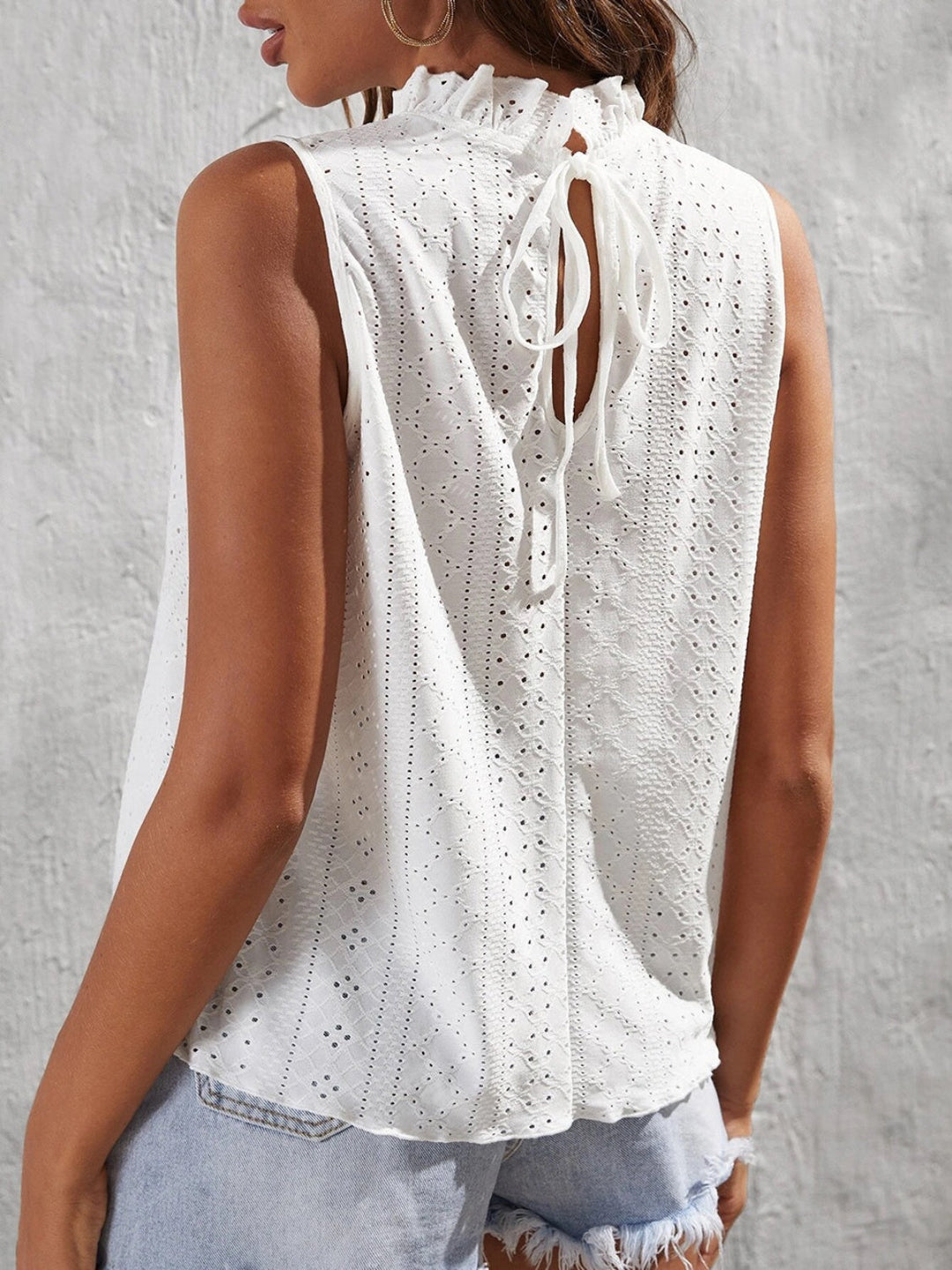 Stilla | Eyelet Mock Neck Tank