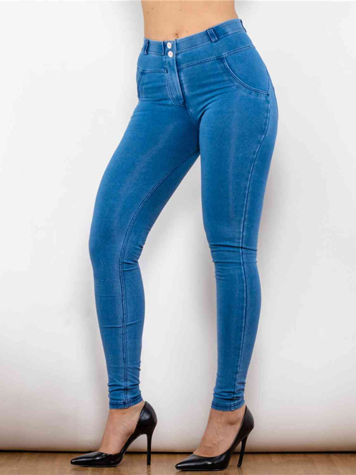 Stilla | Størrelse Knappede Skinny Jeans