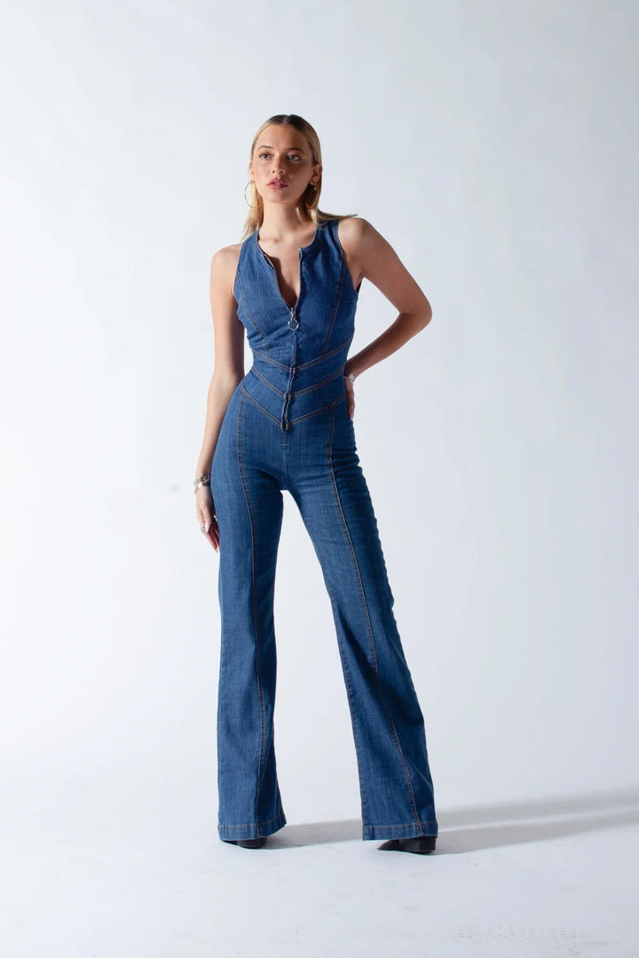 Stilla | Denim salopette til kvinder, udskæring på ryggen med hjerteformet udskæring, uden ærmer, tætsiddende, jumpsuit