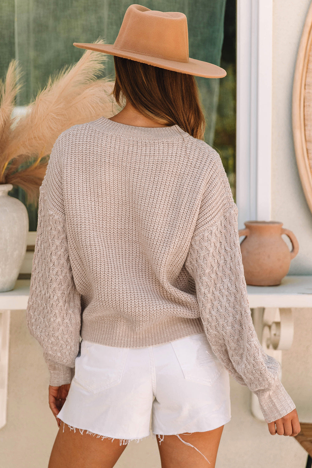Stilla | Neck Lantern Sleeve Sweater
