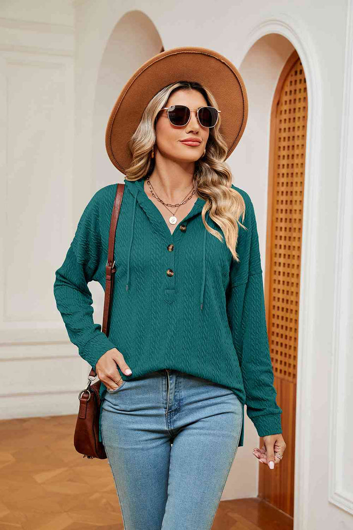 Stilla | Knap Droppet Skulder Hoodie