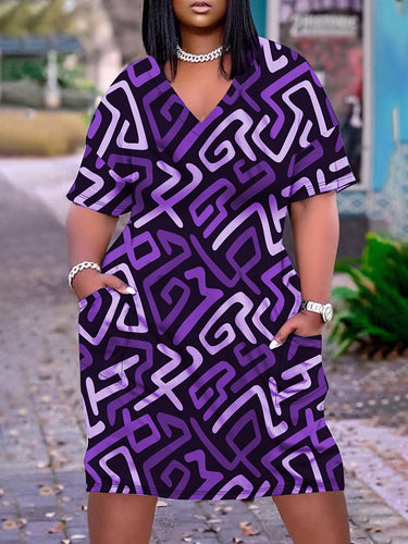 Stilla | Plus Size Kjole Med Striber Og V-Hals S Og Korte Ærmer Elegant