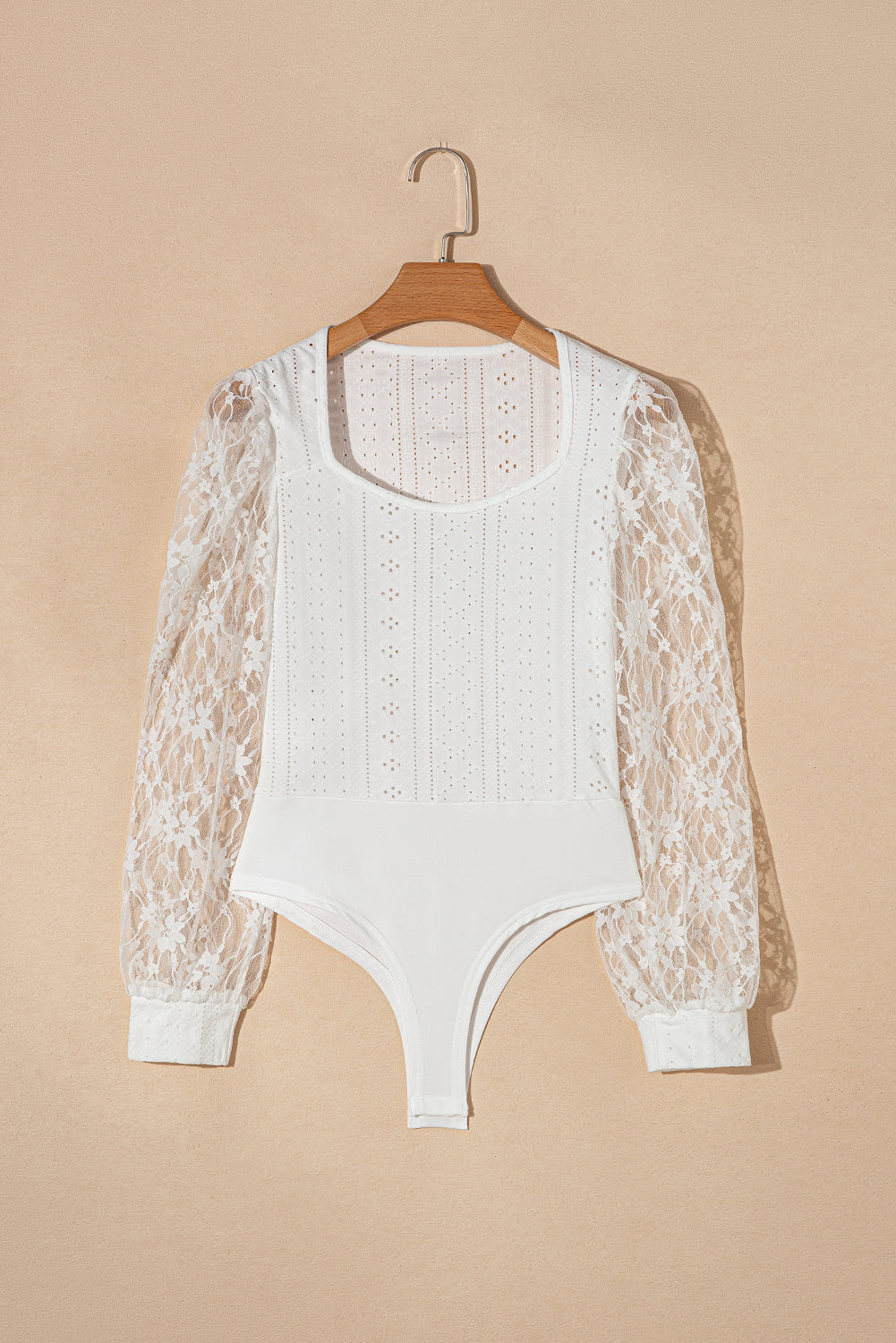 Stilla | Spids-langærmet-bodysuit