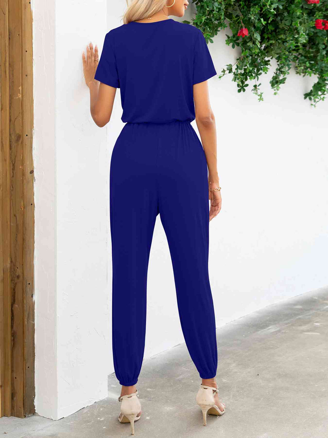 Stilla | Ærme V-hals Jumpsuit Med Lommer