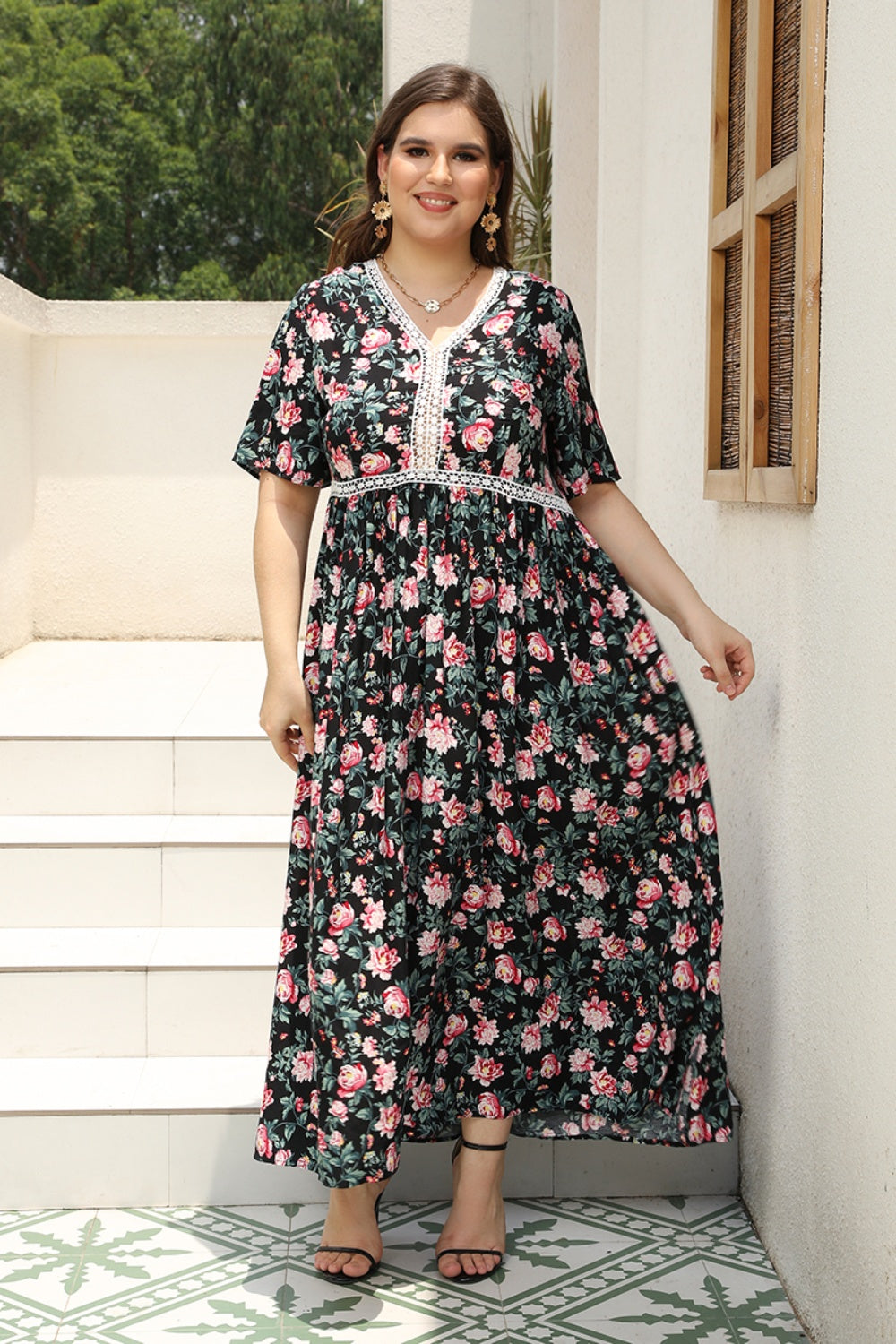 Stilla | Størrelse Blomster V-Hals Maxi Kjole